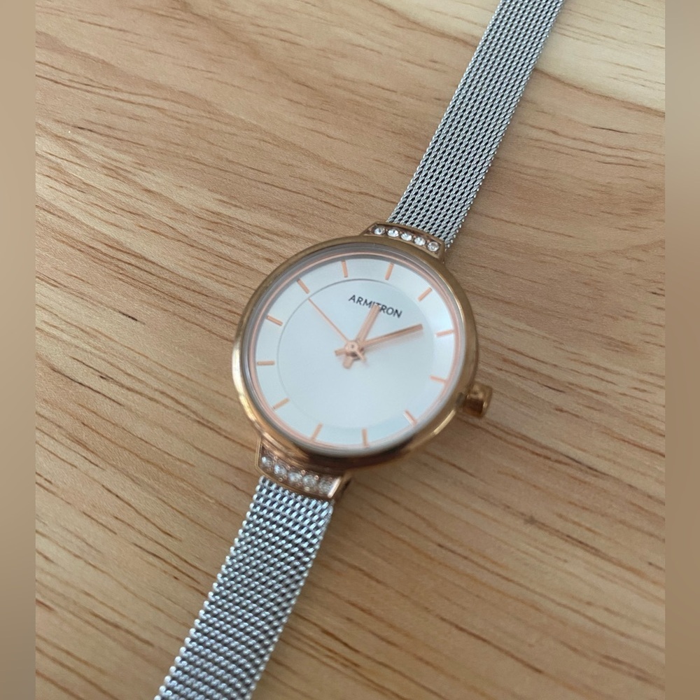 Armitron Ladies Rose Gold Case Watch Silver Mesh Strap Stone Accents Adjustable - Picture 5 of 15